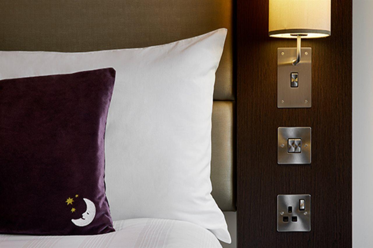 Premier Inn Oxford Botley South Hinksey ภายนอก รูปภาพ